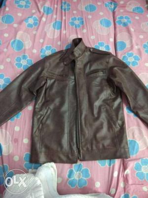 Leather jacket XL size for sale. Less used. Size