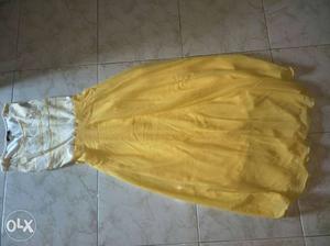Long gown medium size.. yellow colour one time
