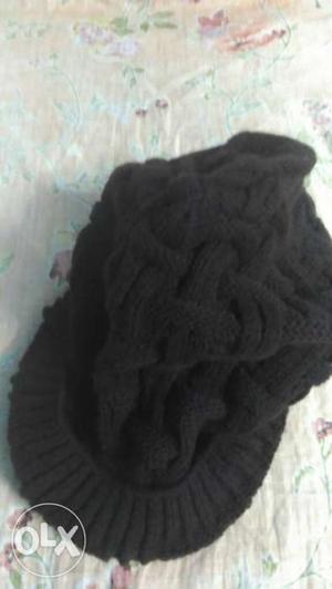 New condition woolen cap for winter..