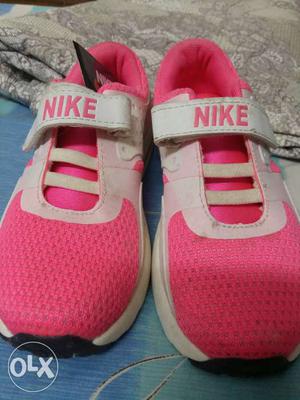 Sports shoes Nike size UK cm)