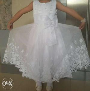 White fairy gown at best quality n very low price.