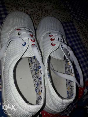 White shoes for girls. fresh new piece. Size 41
