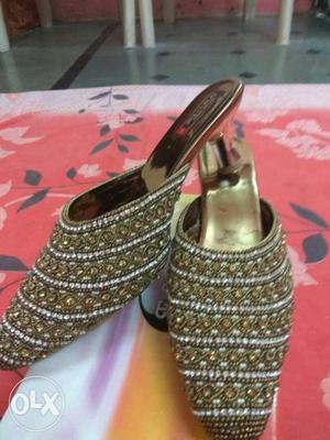 Yellow And Beige Beaded Pointed-toe Sandals