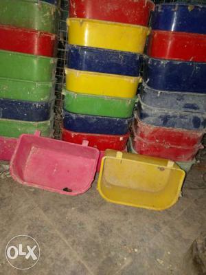 100+ feeders for sale. both plastic and borosil.