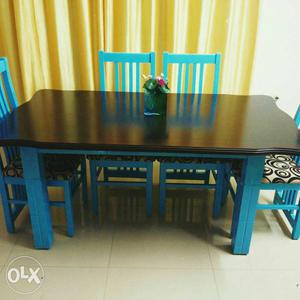 6 Seater Dining Table made of Solid Wood