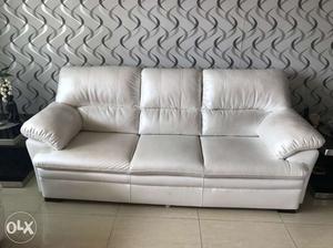 6 seater sofa.3+2+1 recliner. pearl white.