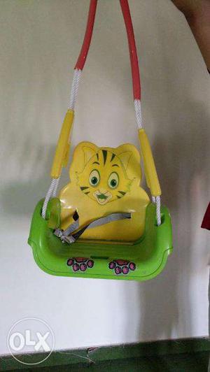 Baby Swing for infants and toddlers in very good condition
