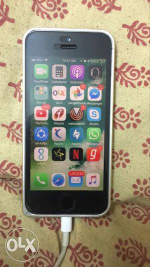 Excellent condition one year old iphone 5s with
