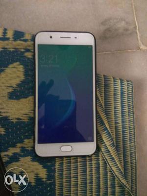 F1S 6MONTHS OLD PHONE good condition 4gb ram 64rom