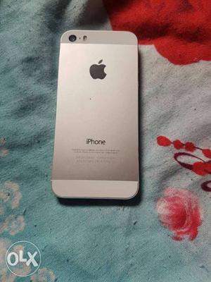 IPhone 5S 16GB 4GB with original bill box 12.5month use