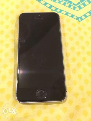 Iphone 5s(perfect condition) with all accessories