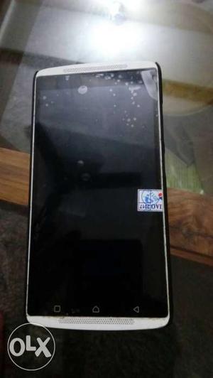 Lenovo K4 note with Gud condition (New Display)