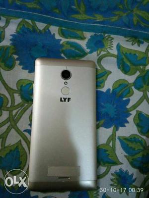 Lyf water7 otg supported,finger print