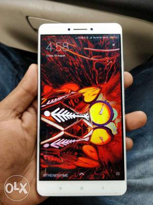 MI max,11month used,no cmplnt,very gud contn,orginal nillkin