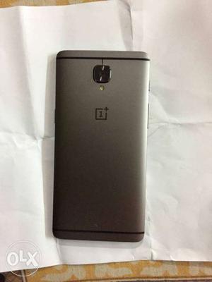 One Plus 3t In Very Good Condition. please call