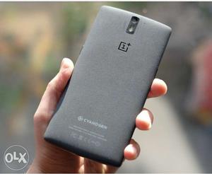 Oneplus one sandstone black 64 GB 2 years old in