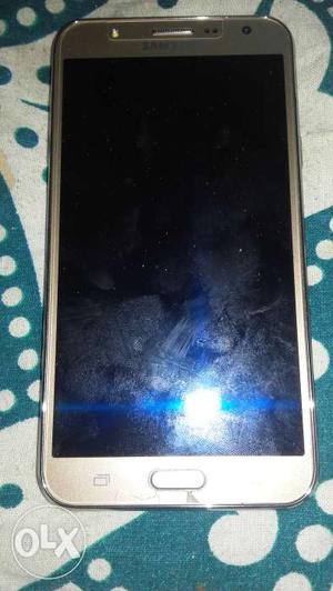 Samsung j7 very good condition