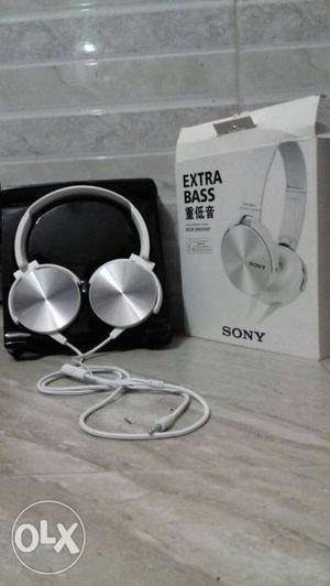 Sony white color with full clearity sound head
