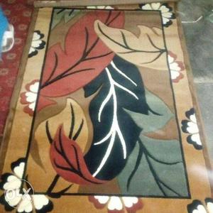 This is a 6×8 handmaid carpet from bhadohi u.p