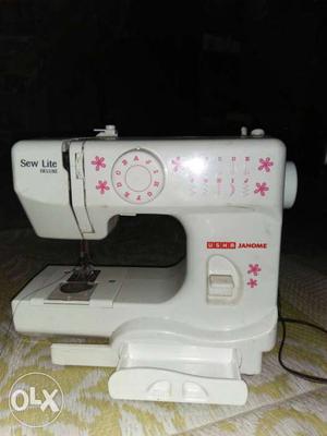 USHA company electronic sewing machine