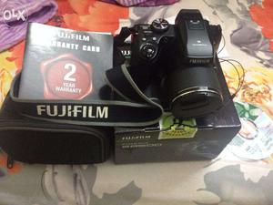 Semi SLR.. Fujifilm S camera in perfect condition
