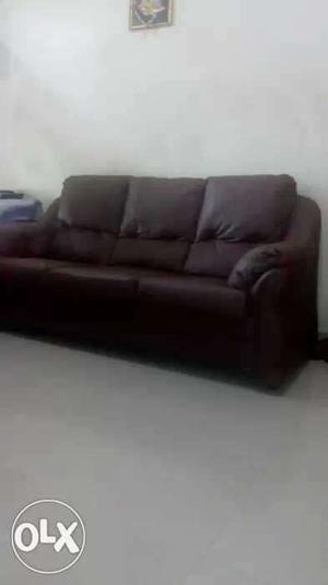 3 seater leatherite sofa in good condition