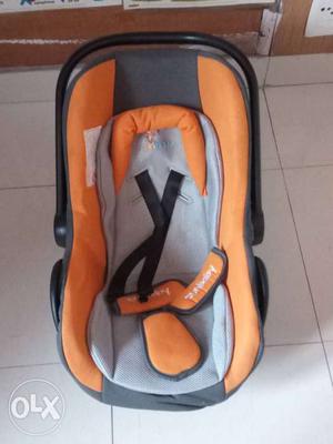 Car seat for the baby used.company is sunbaby.