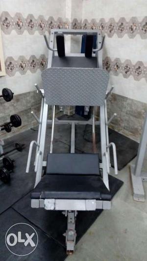 Gym thaies machine for sale in just 20k