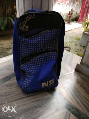 I wanted to sell this cricket kit bag