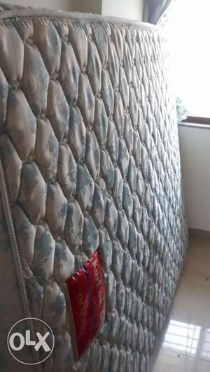 Kurl on Spring mattress(resale). Ideal for queen