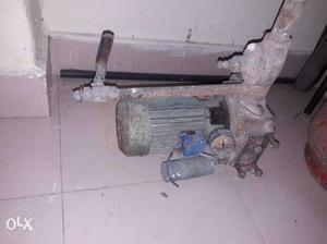 Taxmo 1/2 HP pump. Good working condition..