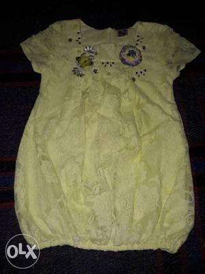 Toddler's Yellow Clothe