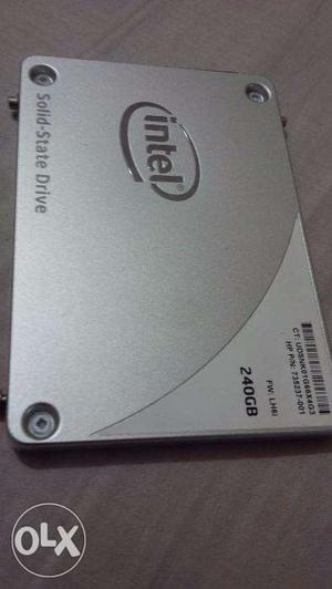 240GB intel SSD PRO  series 6GB/S 2.5"