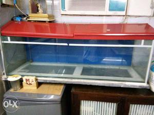 Red And White Frame Pet Tank