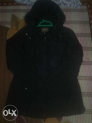 Black Zip-up Hooded Jacket