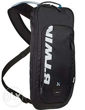 Btwin 500 cycling bag with hydration pack