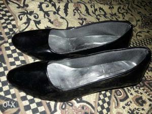 Call me .6 New ladies shoes 100 only size 6 number