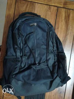 Dell company laptop bag. Total 4 storage. Back