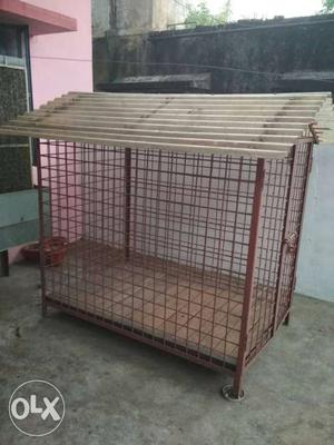 Dog cage and of 84kg