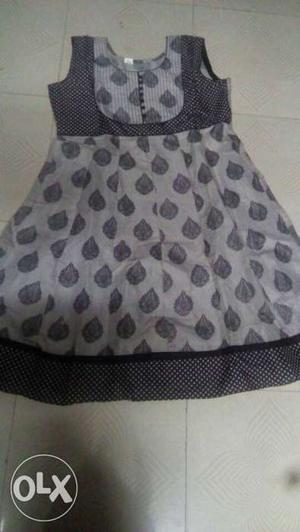 Fresh Women's Black And Gray Spotted anarkali or frok kurti