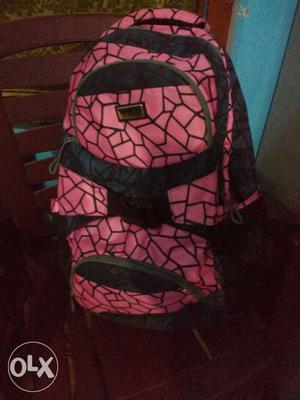 Ladies Luggage Bag, 10 days used only, no need to