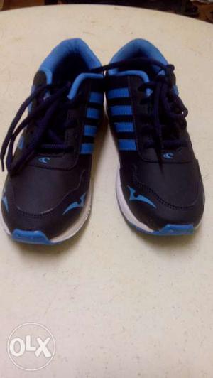 Latest men shoes. blue and black blue colour.size8.