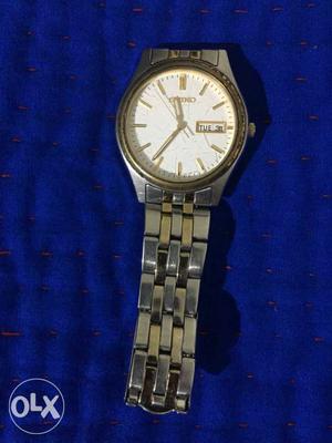 Old but Original Seiko watch with date and time