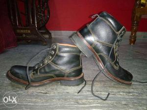 Original 'Lee Cooper' boot shoe Not used Size "9"