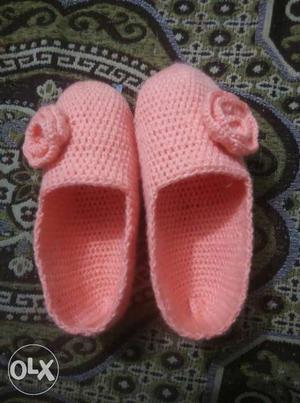 Toddler's Knitted Pink Shoes