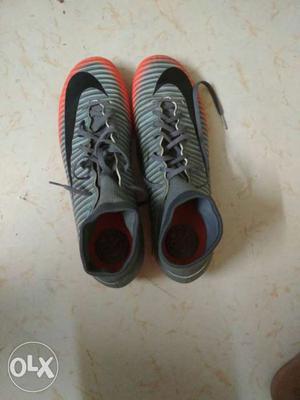 Used only once. Cr7 size UK9.