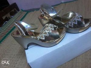 Women's Pair Of Silver Leather Pumps On Box