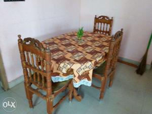 4 Chair Dining table Pure teak wood, excellent and looks new