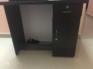 Black Single-pedestal Desk