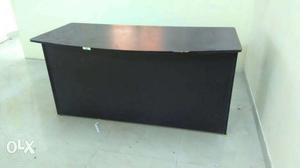 Black Woodne Desk